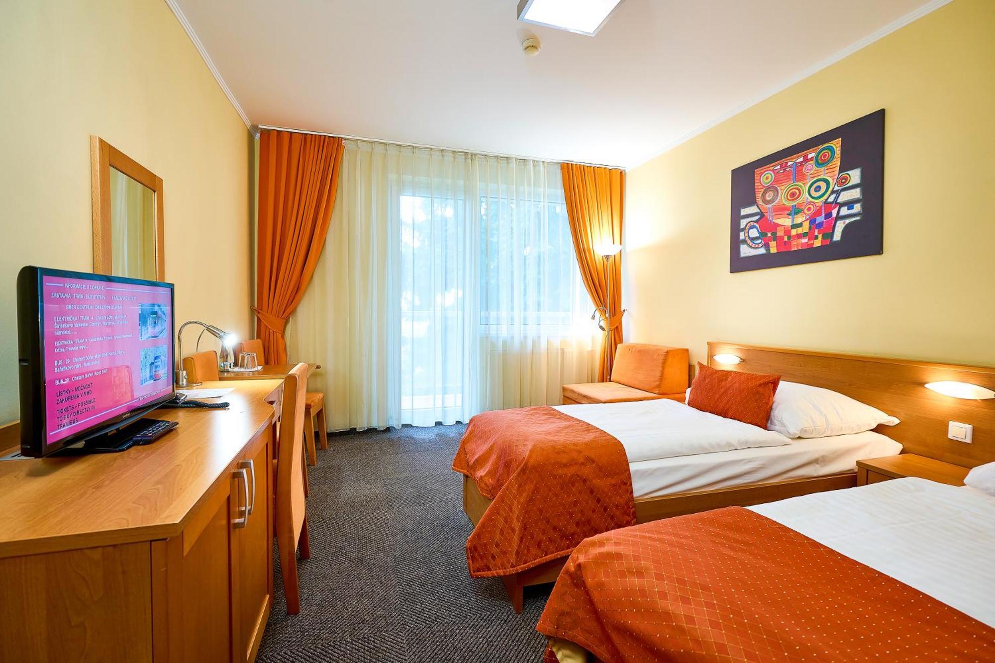 Hotel Sorea Regia Братислава Экстерьер фото