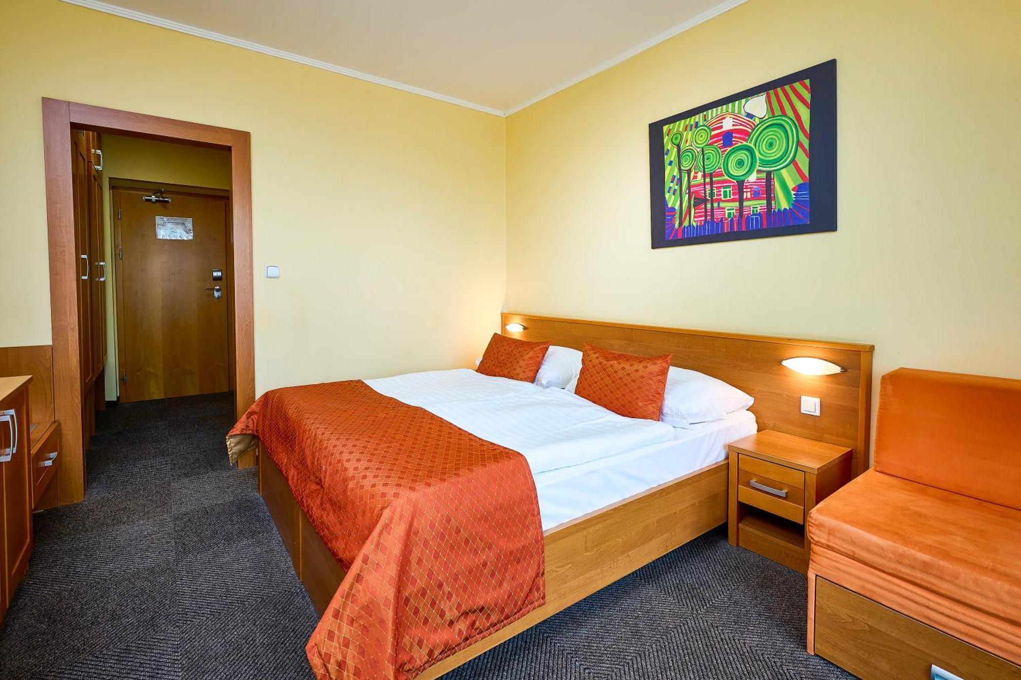 Hotel Sorea Regia Братислава Экстерьер фото