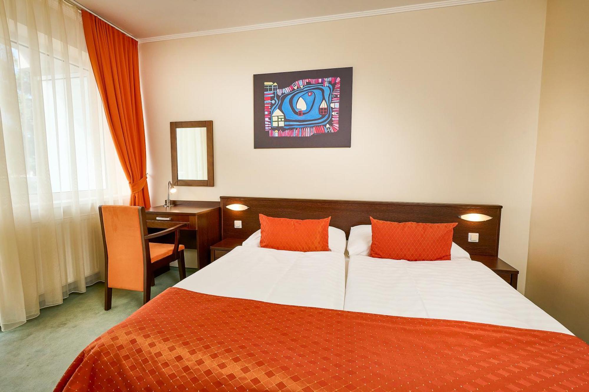 Hotel Sorea Regia Братислава Экстерьер фото
