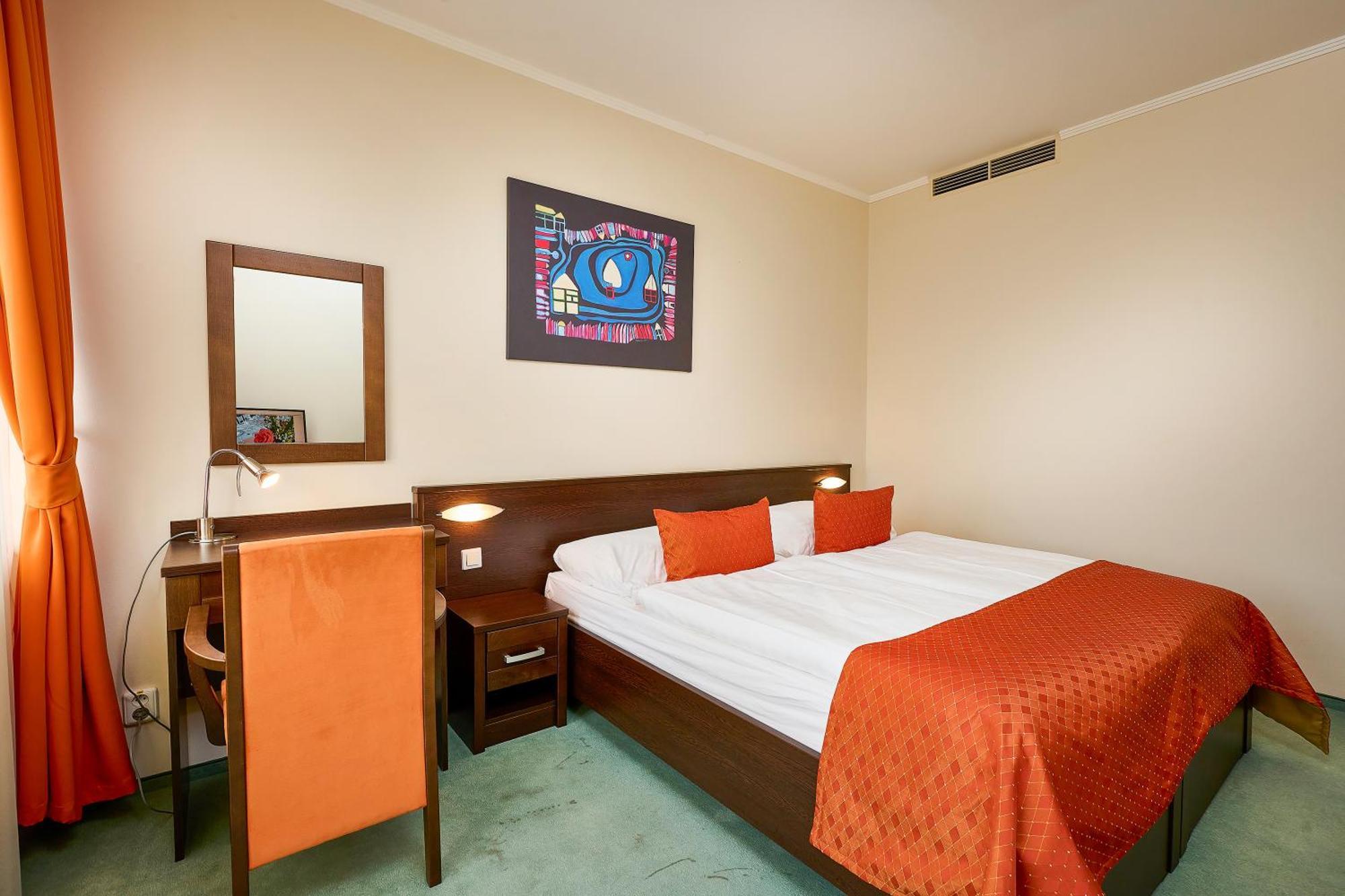 Hotel Sorea Regia Братислава Экстерьер фото