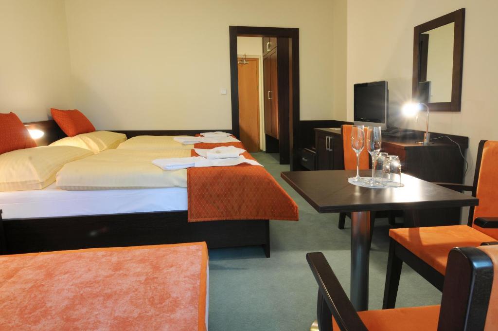 Hotel Sorea Regia Братислава Номер фото